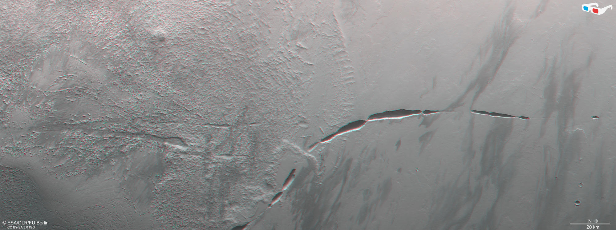 Aganippe Fossa - HRSC anaglyph